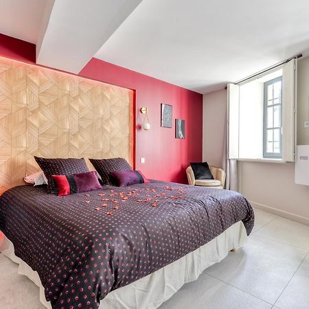 Les Gites De Laure - O Lit Divin, Instant De Volupte, Balneo Sauna, Climatisation, Netflix, 160M De La Cite Medievale Carcassonne Exterior foto