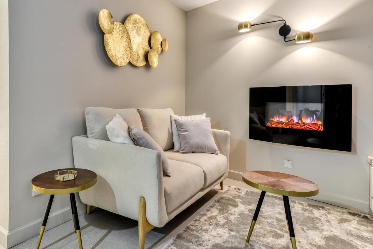 Les Gites De Laure - O Lit Divin, Instant De Volupte, Balneo Sauna, Climatisation, Netflix, 160M De La Cite Medievale Carcassonne Exterior foto