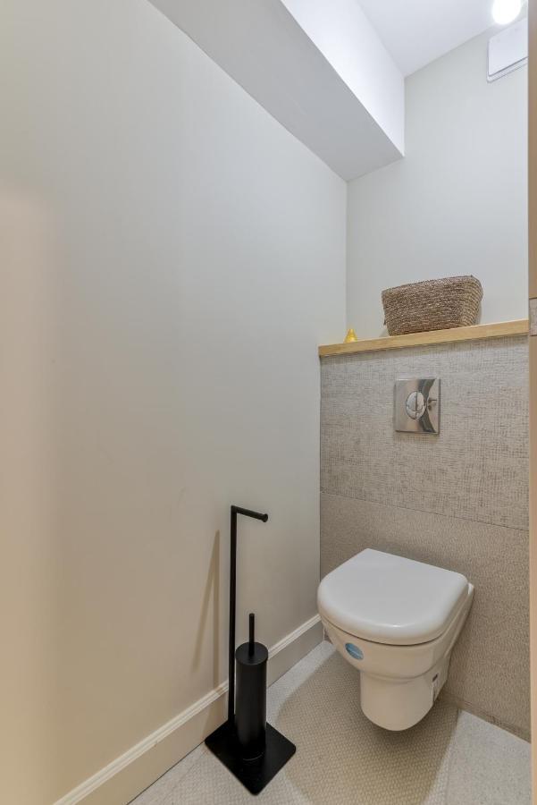 Les Gites De Laure - O Lit Divin, Instant De Volupte, Balneo Sauna, Climatisation, Netflix, 160M De La Cite Medievale Carcassonne Exterior foto