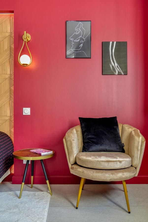 Les Gites De Laure - O Lit Divin, Instant De Volupte, Balneo Sauna, Climatisation, Netflix, 160M De La Cite Medievale Carcassonne Exterior foto