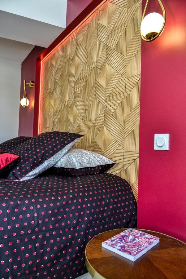 Les Gites De Laure - O Lit Divin, Instant De Volupte, Balneo Sauna, Climatisation, Netflix, 160M De La Cite Medievale Carcassonne Exterior foto